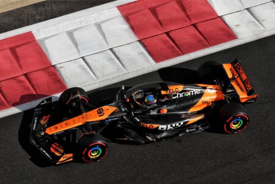 Oscar Piastri (AUS) McLaren MCL38.
07.12.2024. Formula 1 World Championship, Rd 24, Abu Dhabi Grand Prix, Yas Marina Circuit, Abu Dhabi, Qualifying Day.
- www.xpbimages.com, EMail: requests@xpbimages.com © Copyright: Moy / XPB Images