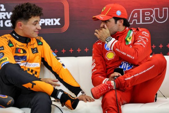 (L to R): Lando Norris (GBR) McLaren and Carlos Sainz Jr (ESP) Ferrari in the post qualifying FIA Press Conference.
07.12.2024. Formula 1 World Championship, Rd 24, Abu Dhabi Grand Prix, Yas Marina Circuit, Abu Dhabi, Qualifying Day.
- www.xpbimages.com, EMail: requests@xpbimages.com © Copyright: Bearne / XPB Images