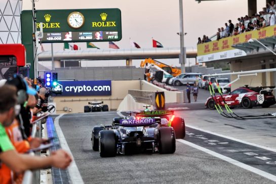 Alexander Albon (THA) Williams Racing FW46 leaves the pits.
08.12.2024. Formula 1 World Championship, Rd 24, Abu Dhabi Grand Prix, Yas Marina Circuit, Abu Dhabi, Race Day.
- www.xpbimages.com, EMail: requests@xpbimages.com © Copyright: Batchelor / XPB Images
