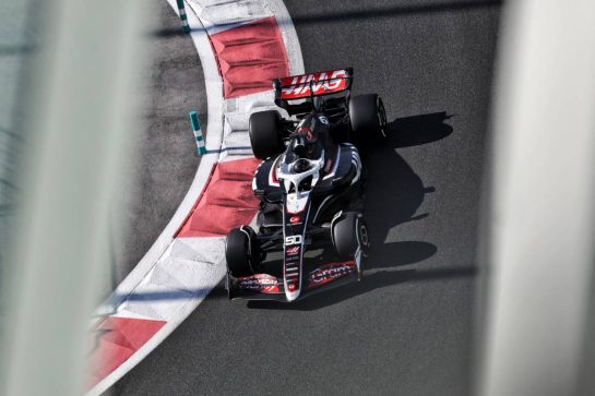 Ryo Hirakawa (JPN) Haas VF-24 Test Driver.
10.12.2024. Formula 1 Testing, Yas Marina Circuit, Abu Dhabi, Tuesday.
- www.xpbimages.com, EMail: requests@xpbimages.com © Copyright: Bearne / XPB Images