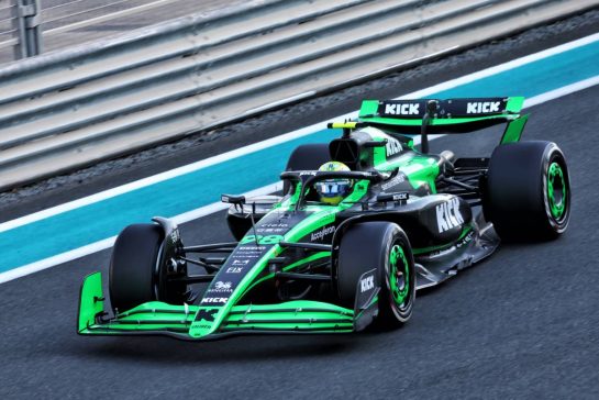 Gabriel Bortoleto (BRA) Sauber C44.
10.12.2024. Formula 1 Testing, Yas Marina Circuit, Abu Dhabi, Tuesday.
- www.xpbimages.com, EMail: requests@xpbimages.com © Copyright: Moy / XPB Images