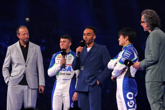 (L to R): Peter Bayer (AUT) Racing Bulls Chief Executive Officer; Isack Hadjar (FRA) Racing Bulls; Munya Chawawa (GBR) Actor; Yuki Tsunoda (JPN) Racing Bulls; Laurent Mekies (FRA) Racing Bulls Technical Director.
18.02.2025. Formula One World Championship, F1 75 Live. O2 Arena, London, England.
- www.xpbimages.com, EMail: requests@xpbimages.com © Copyright: Batchelor / XPB Images