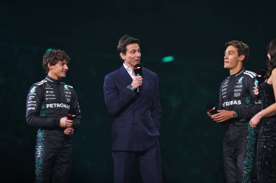 (L to R): Andrea Kimi Antonelli (ITA) Mercedes AMG F1 with Toto Wolff (GER) Mercedes AMG F1 Shareholder and Executive Director and George Russell (GBR) Mercedes AMG F1.
18.02.2025. Formula One World Championship, F1 75 Live. O2 Arena, London, England.
- www.xpbimages.com, EMail: requests@xpbimages.com © Copyright: Batchelor / XPB Images