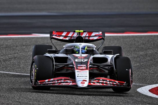 Oliver Bearman (GBR) Haas VF-25.
26.02.2025. Formula 1 Testing, Sakhir, Bahrain, Day One.
- www.xpbimages.com, EMail: requests@xpbimages.com © Copyright: Price / XPB Images