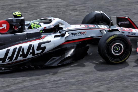 Oliver Bearman (GBR) Haas VF-25.
26.02.2025. Formula 1 Testing, Sakhir, Bahrain, Day One.
- www.xpbimages.com, EMail: requests@xpbimages.com © Copyright: Bearne / XPB Images