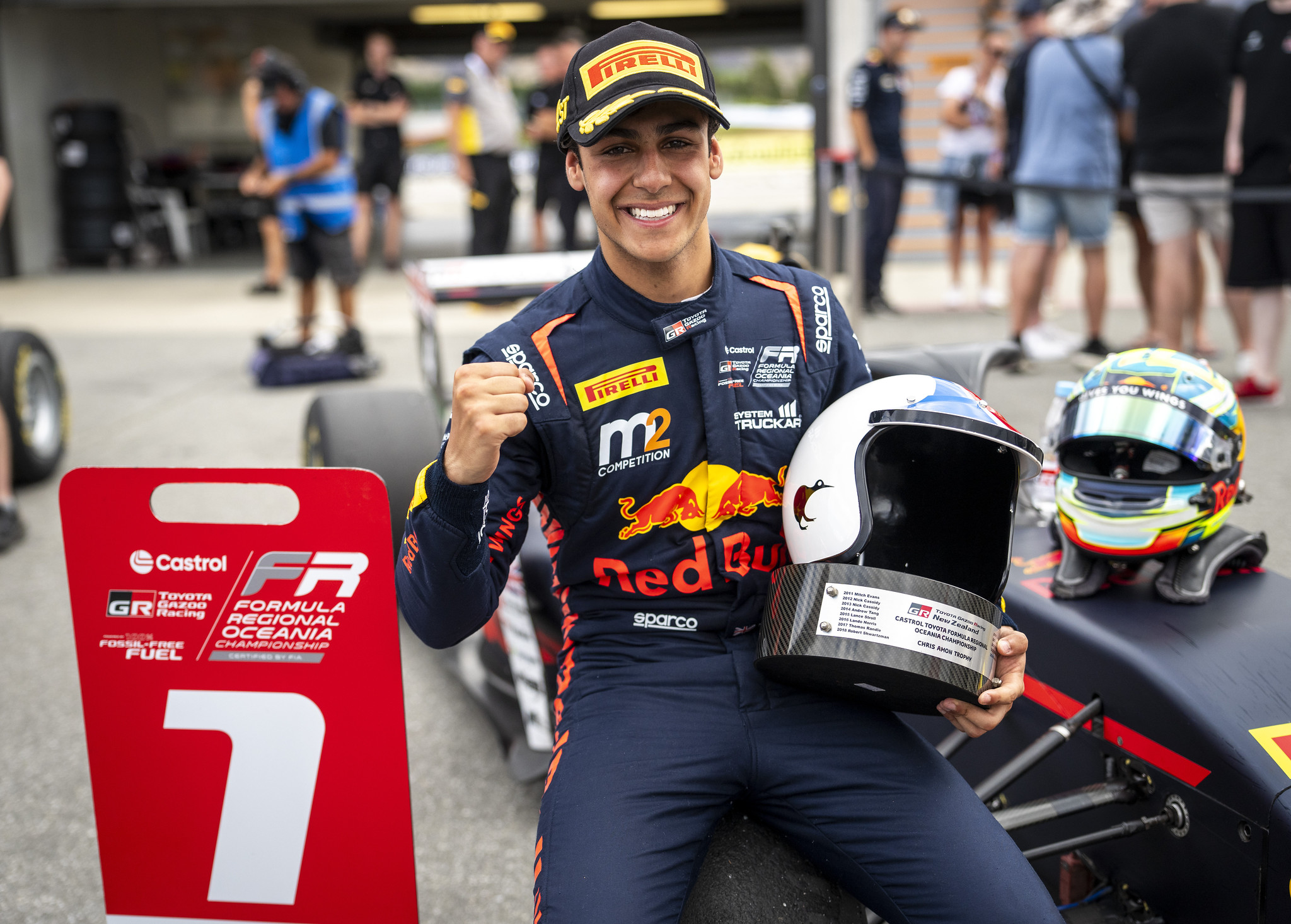 Lindblad crowned Oceania champion, F1 super licence in hand