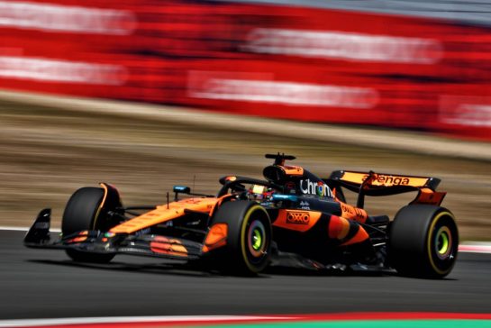 Oscar Piastri (AUS) McLaren MCL39.
21.03.2025. Formula 1 World Championship, Rd 2, Chinese Grand Prix, Shanghai, China, Sprint Qualifying Day.
- www.xpbimages.com, EMail: requests@xpbimages.com © Copyright: Charniaux / XPB Images