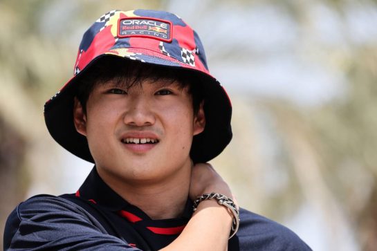 Yuki Tsunoda (JPN), Red Bull Racing 
11.04.2025. Formula 1 World Championship, Rd 4, Bahrain Grand Prix, Sakhir, Bahrain, Practice Day
- www.xpbimages.com, EMail: requests@xpbimages.com © Copyright: Charniaux / XPB Images