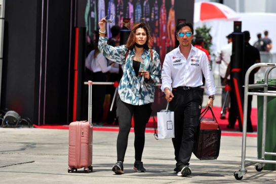 Ayao Komatsu (JPN) Haas F1 Team Principal.
11.04.2025. Formula 1 World Championship, Rd 4, Bahrain Grand Prix, Sakhir, Bahrain, Practice Day
- www.xpbimages.com, EMail: requests@xpbimages.com © Copyright: Moy / XPB Images