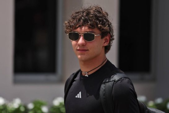 Andrea Kimi Antonelli (ITA) Mercedes AMG F1.
11.04.2025. Formula 1 World Championship, Rd 4, Bahrain Grand Prix, Sakhir, Bahrain, Practice Day
- www.xpbimages.com, EMail: requests@xpbimages.com © Copyright: Moy / XPB Images