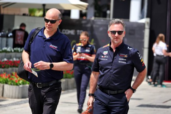 (L to Mark Rushbrook (USA) Ford Performance Motorsports Global Director with Christian Horner (GBR) Red Bull Racing Team Principal.
11.04.2025. Formula 1 World Championship, Rd 4, Bahrain Grand Prix, Sakhir, Bahrain, Practice Day
- www.xpbimages.com, EMail: requests@xpbimages.com © Copyright: Moy / XPB Images