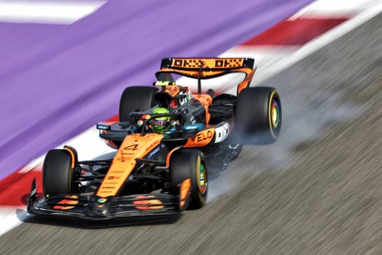 Lando Norris (GBR) McLaren MCL39.
11.04.2025. Formula 1 World Championship, Rd 4, Bahrain Grand Prix, Sakhir, Bahrain, Practice Day
- www.xpbimages.com, EMail: requests@xpbimages.com © Copyright: Bearne / XPB Images