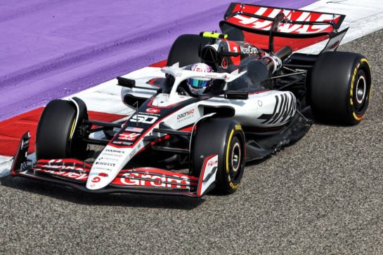 Ryo Hirakawa (JPN) Haas VF-25 Reserve Driver.
11.04.2025. Formula 1 World Championship, Rd 4, Bahrain Grand Prix, Sakhir, Bahrain, Practice Day
- www.xpbimages.com, EMail: requests@xpbimages.com © Copyright: Bearne / XPB Images