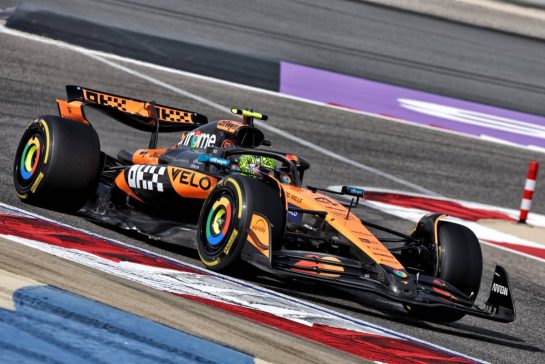 Lando Norris (GBR) McLaren MCL39.
11.04.2025. Formula 1 World Championship, Rd 4, Bahrain Grand Prix, Sakhir, Bahrain, Practice Day
- www.xpbimages.com, EMail: requests@xpbimages.com © Copyright: Moy / XPB Images