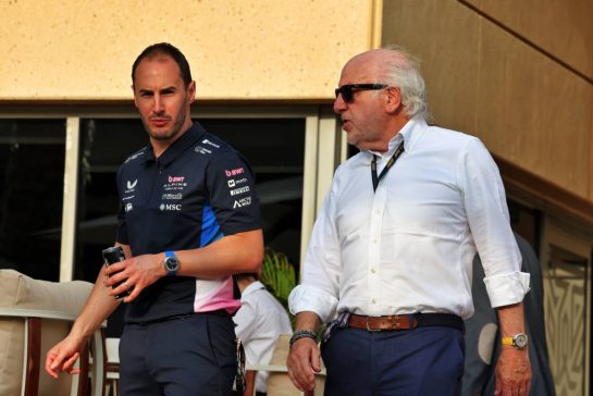 (L to R): Oliver Oakes (GBR) Alpine F1 Team Team Principal with David Richards (GBR) Prodrive Chairman.
11.04.2025. Formula 1 World Championship, Rd 4, Bahrain Grand Prix, Sakhir, Bahrain, Practice Day
- www.xpbimages.com, EMail: requests@xpbimages.com © Copyright: Moy / XPB Images