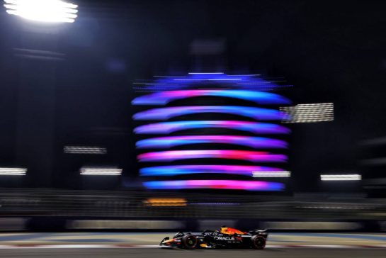 Max Verstappen (NLD) Red Bull Racing RB21.
11.04.2025. Formula 1 World Championship, Rd 4, Bahrain Grand Prix, Sakhir, Bahrain, Practice Day
- www.xpbimages.com, EMail: requests@xpbimages.com © Copyright: Moy / XPB Images