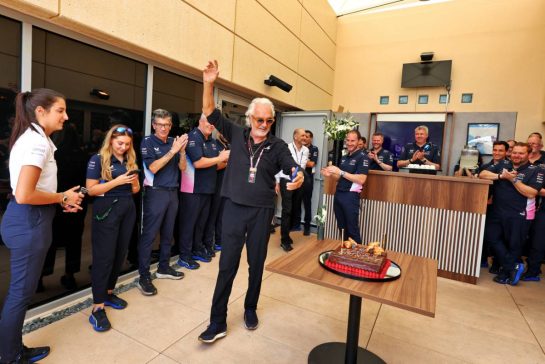 Flavio Briatore (ITA) Alpine F1 Team Executive Advisor celebrates his 75th birthday with the team.
12.04.2025. Formula 1 World Championship, Rd 4, Bahrain Grand Prix, Sakhir, Bahrain, Qualifying Day.
- www.xpbimages.com, EMail: requests@xpbimages.com © Copyright: Moy / XPB Images