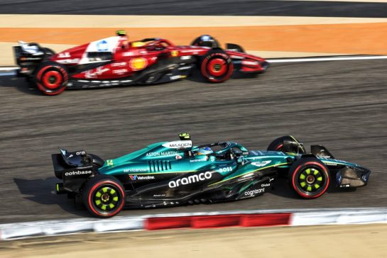 Fernando Alonso (ESP) Aston Martin F1 Team AMR25.
12.04.2025. Formula 1 World Championship, Rd 4, Bahrain Grand Prix, Sakhir, Bahrain, Qualifying Day.
- www.xpbimages.com, EMail: requests@xpbimages.com © Copyright: Bearne / XPB Images