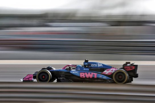Pierre Gasly (FRA) Alpine F1 Team A525.
12.04.2025. Formula 1 World Championship, Rd 4, Bahrain Grand Prix, Sakhir, Bahrain, Qualifying Day.
- www.xpbimages.com, EMail: requests@xpbimages.com © Copyright: Charniaux / XPB Images