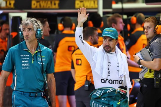 Fernando Alonso (ESP) Aston Martin F1 Team with Edoardo Bendinelli (ITA) Aston Martin F1 Team Personal Trainer.
12.04.2025. Formula 1 World Championship, Rd 4, Bahrain Grand Prix, Sakhir, Bahrain, Qualifying Day.
- www.xpbimages.com, EMail: requests@xpbimages.com © Copyright: Batchelor / XPB Images