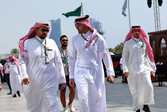 Paddock guests.
19.04.2025. Formula 1 World Championship, Rd 5, Saudi Arabian Grand Prix, Jeddah, Saudi Arabia, Qualifying Day.
- www.xpbimages.com, EMail: requests@xpbimages.com © Copyright: Batchelor / XPB Images