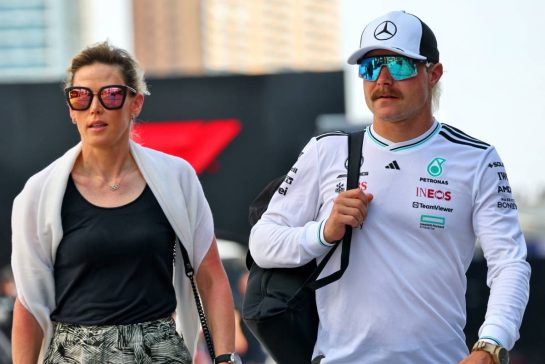 (L to R): Tiffany Cromwell (AUS) Professional Cyclist with her boyfriend Valtteri Bottas (FIN) Mercedes AMG F1 Reserve Driver.
19.04.2025. Formula 1 World Championship, Rd 5, Saudi Arabian Grand Prix, Jeddah, Saudi Arabia, Qualifying Day.
- www.xpbimages.com, EMail: requests@xpbimages.com © Copyright: Batchelor / XPB Images