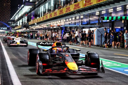 Max Verstappen (NLD) Red Bull Racing RB21 leaves the pits.
19.04.2025. Formula 1 World Championship, Rd 5, Saudi Arabian Grand Prix, Jeddah, Saudi Arabia, Qualifying Day.
- www.xpbimages.com, EMail: requests@xpbimages.com © Copyright: Batchelor / XPB Images