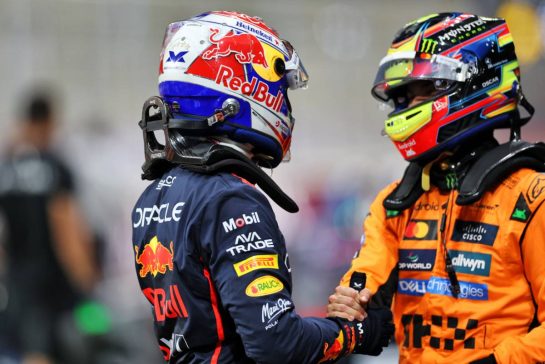 (L to R): Pole sitter Max Verstappen (NLD) Red Bull Racing in qualifying parc ferme with second placed Oscar Piastri (AUS) McLaren.
19.04.2025. Formula 1 World Championship, Rd 5, Saudi Arabian Grand Prix, Jeddah, Saudi Arabia, Qualifying Day.
- www.xpbimages.com, EMail: requests@xpbimages.com © Copyright: Charniaux / XPB Images