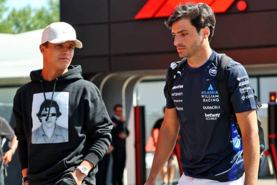 (L to R): Lando Norris (GBR) McLaren and Carlos Sainz (ESP) Atlassian Williams Racing.
15.05.2025. Formula 1 World Championship, Rd 7, Emilia Romagna Grand Prix, Imola, Italy, Preparation Day.
- www.xpbimages.com, EMail: requests@xpbimages.com © Copyright: Batchelor / XPB Images