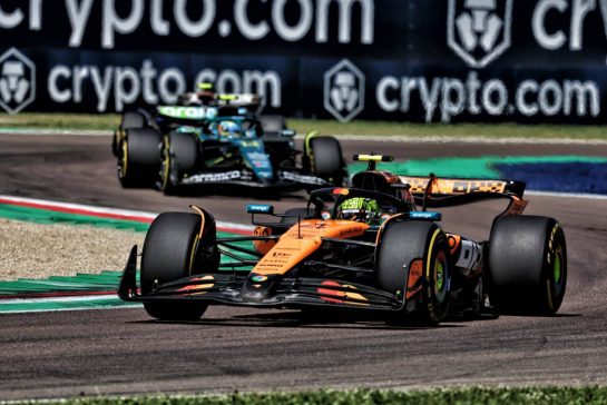 Lando Norris (GBR) McLaren MCL39.
18.05.2025. Formula 1 World Championship, Rd 7, Emilia Romagna Grand Prix, Imola, Italy, Race Day.
- www.xpbimages.com, EMail: requests@xpbimages.com © Copyright: Moy / XPB Images