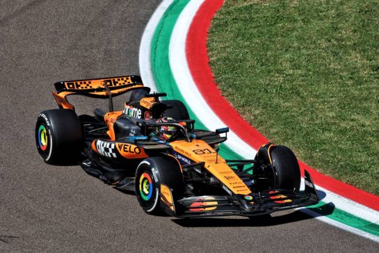 Oscar Piastri (AUS) McLaren MCL39.
18.05.2025. Formula 1 World Championship, Rd 7, Emilia Romagna Grand Prix, Imola, Italy, Race Day.
- www.xpbimages.com, EMail: requests@xpbimages.com © Copyright: Bearne / XPB Images