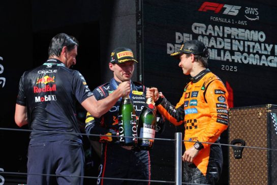 (L to R): Enrico Balbo, Red Bull Racing Head of Aerodynamics celebrates on the podium with race winner Max Verstappen (NLD) Red Bull Racing and third placed Oscar Piastri (AUS) McLaren.
18.05.2025. Formula 1 World Championship, Rd 7, Emilia Romagna Grand Prix, Imola, Italy, Race Day.
- www.xpbimages.com, EMail: requests@xpbimages.com © Copyright: Moy / XPB Images