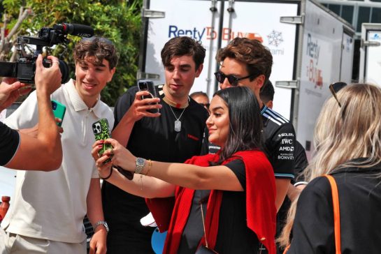 George Russell (GBR) Mercedes AMG F1 with fans.
22.05.2025. Formula 1 World Championship, Rd 8, Monaco Grand Prix, Monte Carlo, Monaco, Preparation Day.
- www.xpbimages.com, EMail: requests@xpbimages.com © Copyright: Moy / XPB Images