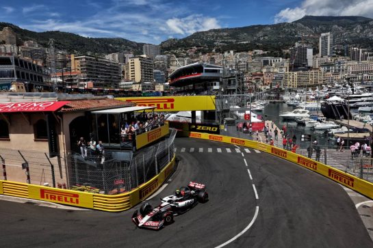 Oliver Bearman (GBR) Haas VF-25.
24.05.2025. Formula 1 World Championship, Rd 8, Monaco Grand Prix, Monte Carlo, Monaco, Qualifying Day.
- www.xpbimages.com, EMail: requests@xpbimages.com © Copyright: Batchelor / XPB Images