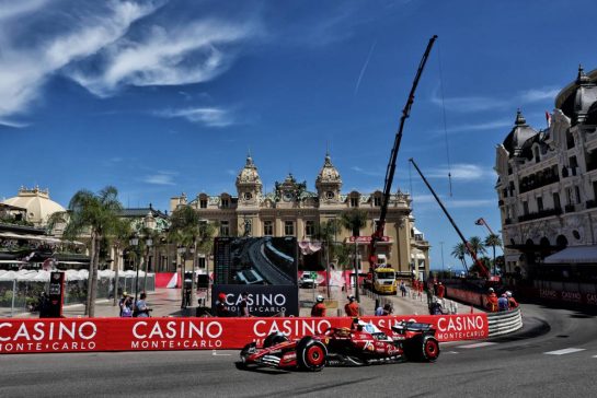 Lewis Hamilton (GBR) Ferrari SF-25.
25.05.2025. Formula 1 World Championship, Rd 8, Monaco Grand Prix, Monte Carlo, Monaco, Race Day.
- www.xpbimages.com, EMail: requests@xpbimages.com © Copyright: Moy / XPB Images