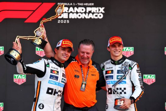(L to R): Race winner Lando Norris (GBR) McLaren on the podium with Zak Brown (USA) McLaren Executive Director and third placed Oscar Piastri (AUS) McLaren.
25.05.2025. Formula 1 World Championship, Rd 8, Monaco Grand Prix, Monte Carlo, Monaco, Race Day.
- www.xpbimages.com, EMail: requests@xpbimages.com © Copyright: Batchelor / XPB Images