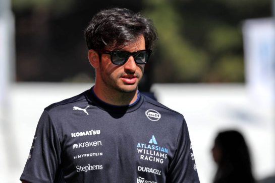 Carlos Sainz (ESP) Atlassian Williams Racing.
29.05.2025. Formula 1 World Championship, Rd 9, Spanish Grand Prix, Barcelona, Spain, Preparation Day.
- www.xpbimages.com, EMail: requests@xpbimages.com © Copyright: Rew / XPB Images