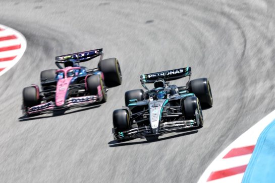 George Russell (GBR) Mercedes AMG F1 W16 and Franco Colapinto (ARG) Alpine F1 Team A525.
30.05.2025 Formula 1 World Championship, Rd 9, Spanish Grand Prix, Barcelona, Spain, Practice Day.
- www.xpbimages.com, EMail: requests@xpbimages.com © Copyright: Bearne / XPB Images