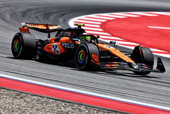 Lando Norris (GBR) McLaren MCL39.
30.05.2025 Formula 1 World Championship, Rd 9, Spanish Grand Prix, Barcelona, Spain, Practice Day.
- www.xpbimages.com, EMail: requests@xpbimages.com © Copyright: Charniaux / XPB Images