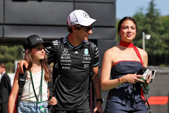 Andrea Kimi Antonelli (ITA) Mercedes AMG F1 (Centre) with his sister Maggie Antonelli (ITA) (Left) and girlfriend Eliska Babickova (CZE) (Right).
31.05.2025. Formula 1 World Championship, Rd 9, Spanish Grand Prix, Barcelona, Spain, Qualifying Day.
- www.xpbimages.com, EMail: requests@xpbimages.com © Copyright: Rew / XPB Images