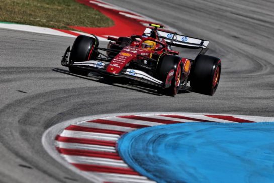 Lewis Hamilton (GBR) Ferrari SF-25.
31.05.2025. Formula 1 World Championship, Rd 9, Spanish Grand Prix, Barcelona, Spain, Qualifying Day.
- www.xpbimages.com, EMail: requests@xpbimages.com © Copyright: Charniaux / XPB Images