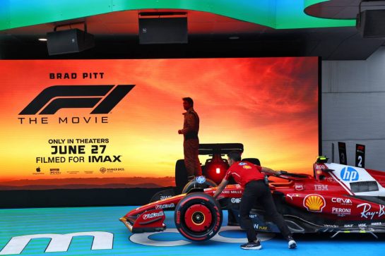 F1 The Movie promo in parc ferme.
31.05.2025. Formula 1 World Championship, Rd 9, Spanish Grand Prix, Barcelona, Spain, Qualifying Day.
- www.xpbimages.com, EMail: requests@xpbimages.com © Copyright: Batchelor / XPB Images