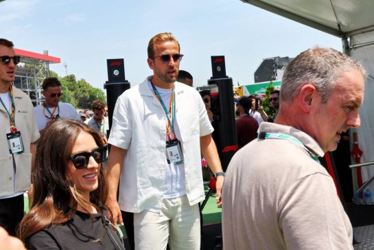 Harry Kane (GBR) England Football Team Player.
01.06.2025. Formula 1 World Championship, Rd 9, Spanish Grand Prix, Barcelona, Spain, Race Day.
- www.xpbimages.com, EMail: requests@xpbimages.com © Copyright: Batchelor / XPB Images