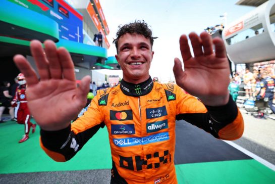 Lando Norris (GBR) McLaren celebrates his second position in parc ferme.
01.06.2025. Formula 1 World Championship, Rd 9, Spanish Grand Prix, Barcelona, Spain, Race Day.
- www.xpbimages.com, EMail: requests@xpbimages.com © Copyright: Rew / XPB Images