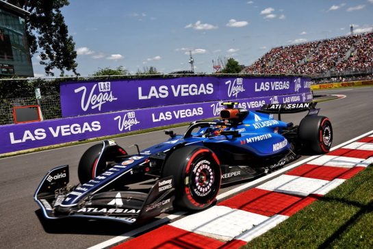 Carlos Sainz (ESP) Atlassian Williams Racing FW47.
13.06.2025. Formula 1 World Championship, Rd 10, Canadian Grand Prix, Montreal, Canada, Practice Day.
- www.xpbimages.com, EMail: requests@xpbimages.com © Copyright: Charniaux / XPB Images