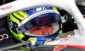 Bearman frustrated to change approach as race ban looms