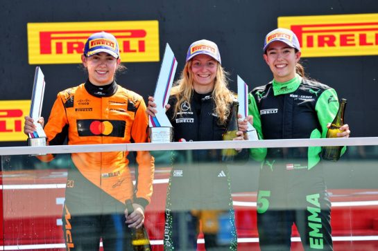 The podium (L to R): Ella Lloyd (GBR) Rodin Motorsport, second; Doriane Pin (FRA) Prema Racing race winner; Emma Felbermayr (AUT) Rodin Motorsport, third.
14.06.2025. FIA Formula Academy, Rd 4, Race 1, Montreal, Canada, Saturday.
- www.xpbimages.com, EMail: requests@xpbimages.com Copyright: XPB Images