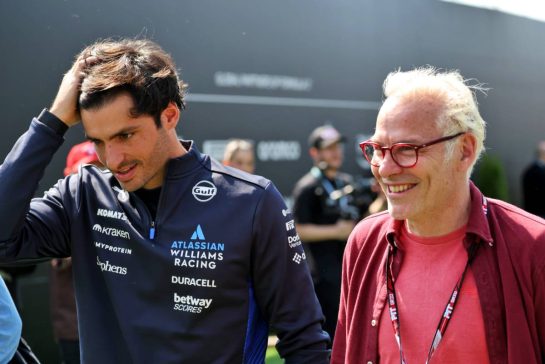 (L to R): Carlos Sainz (ESP) Atlassian Williams Racing with Jacques Villeneuve (CDN).
14.06.2025. Formula 1 World Championship, Rd 10, Canadian Grand Prix, Montreal, Canada, Qualifying Day.
- www.xpbimages.com, EMail: requests@xpbimages.com © Copyright: Rew / XPB Images
