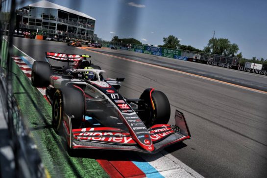 Oliver Bearman (GBR) Haas VF-25.
14.06.2025. Formula 1 World Championship, Rd 10, Canadian Grand Prix, Montreal, Canada, Qualifying Day.
- www.xpbimages.com, EMail: requests@xpbimages.com © Copyright: Charniaux / XPB Images