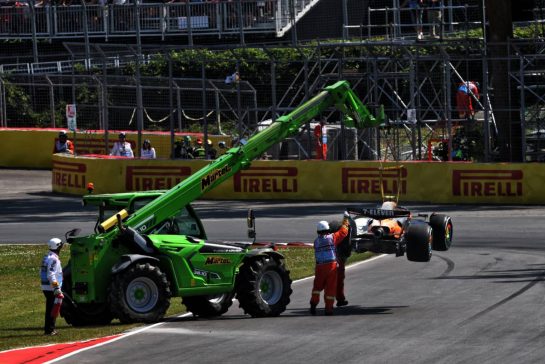Lando Norris (GBR) McLaren MCL39 retired from the race.
15.06.2025. Formula 1 World Championship, Rd 10, Canadian Grand Prix, Montreal, Canada, Race Day.
- www.xpbimages.com, EMail: requests@xpbimages.com © Copyright: Batchelor / XPB Images